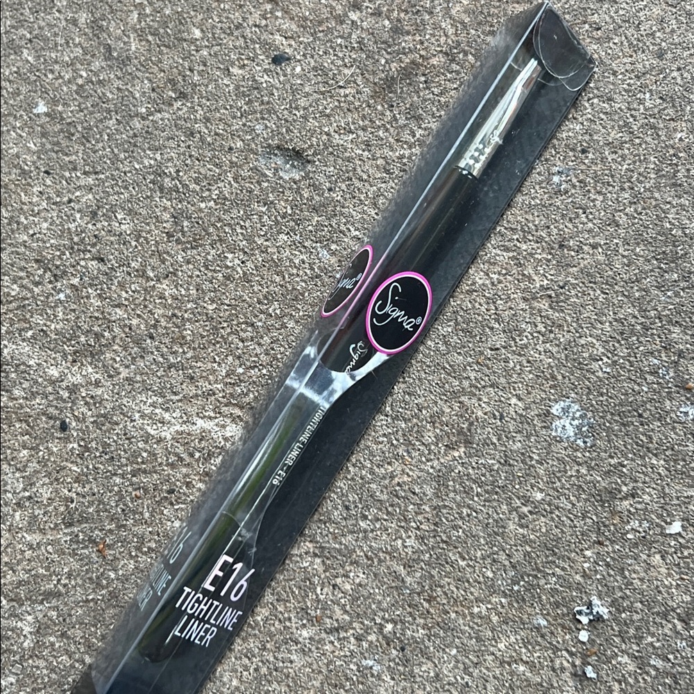 💕⚡️Sigma Beauty E16 Tightline Brush - Picture 4 of 6